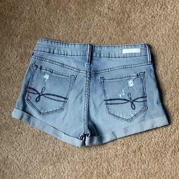 Denizen levi’s shorts - Picture 2 of 2